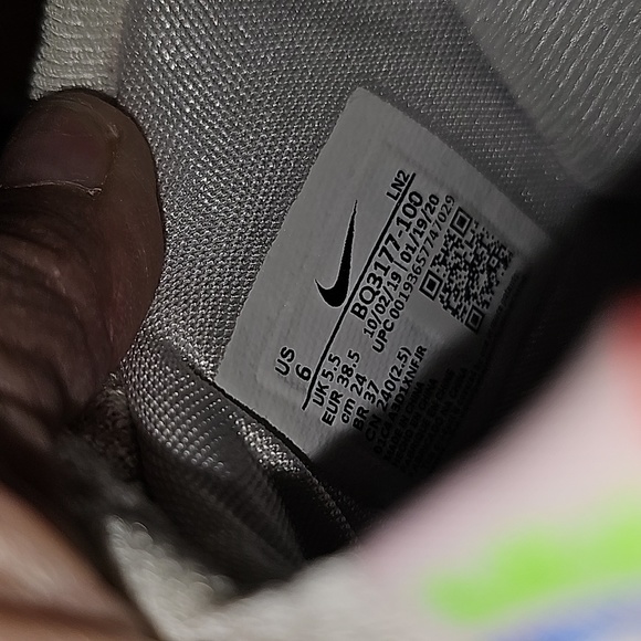 Nike LeBron 17 GS Air Command Force high tops - Picture 7 of 11